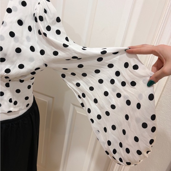 AGGI By HALEWSKI Alicia Bit Of White Blouse Size 2 - Picture 4 of 9